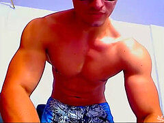Latino muscle s on cam kissing