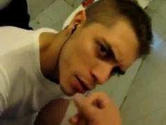 Cum-hungry guy gets a tasty treat in a public restroom 2