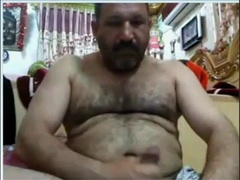 Punheta do maduro arabe