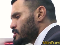 Businessman Jean Franko sucked off before hardcore pounding