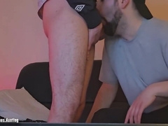 Man From Dating App Allows Oral Pleasure