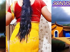 Hot Sonu crossy in yellow saree