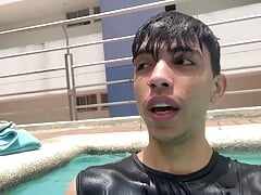 Young man from medellin has fun with his cock