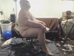 Hump, white, open up