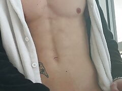 Spread a straight man to jerk off, looked at his dick