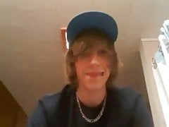 Horney skater boy