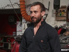 Muscle homo strapped with facial cumshot