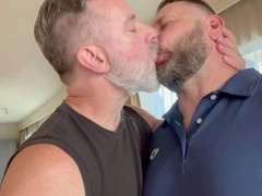 First encounter and kinky playtime with Seattle dad