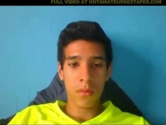Latino Twink Shows Off When Jerking 3