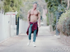 Brawny Skyy Knox and Max Konnor deepthroat and ass stretch one another relentlessly