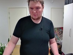 Mature babe Kresser1995dk21 gets in some home exercises in stockings