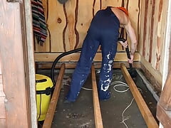 Russian WORKER gets horny at the construction site! Found a customer's SEX toy at work! Dirty fuckin