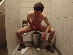 Public Wc Masturbate