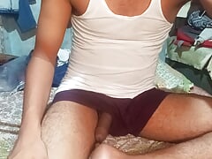 Anti ka ladka mastarvaction karte hue pakda gaya