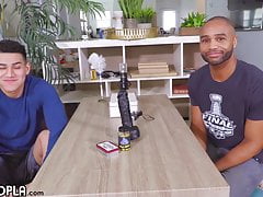 gameshow black guy fucking ends in cumshot