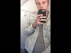 Jerking off on an AIRPLANE!