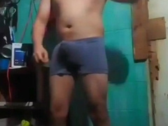 Jesus en boxer jalandose el pene avienta semen #5