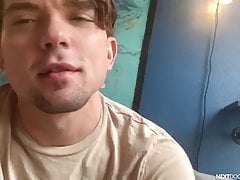 Dakota Fucked By Taylor Reign
