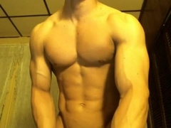 Muscle Men Showing Off - Big Cocks on Cam