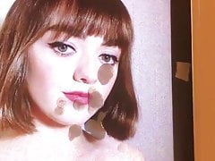 Maisie Williams Cum Tribute #2