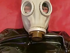 Ich mit meiner neuen Gasmaske