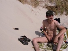 A sunny day at the beach turns into a steamy outdoor encounter