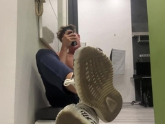 Dirty Shoe Ignore