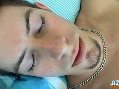 Hoyt Jaeger deepthroats Mike Roberts after munching his own jizz