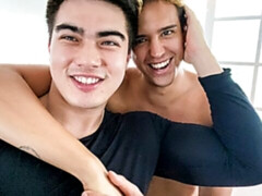 Axel Kane and Johnny Bandera enjoying hectic anal