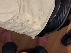 feet and cum handsfree