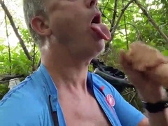 Eduard de Ridder blows a pillar empty