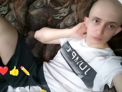 Twink in stretch pants gives the best head while being a milk boy