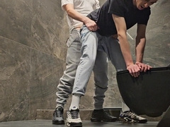 FELLOW POUND STUD AND JISM ON FACE