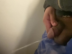 Urinate Fetish