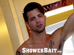 ShowerBait Str8 douche tear up with Casey Everett and wank Andy
