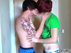 Young emo youngsters fellate pink cigar and fuck wildly before facial