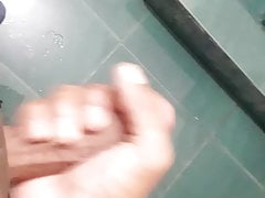 handcum milf job squirt in washroom