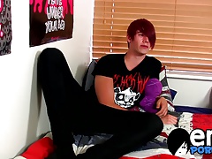 Smoking hot emo twink Rhys Casey moans in pleasure and joy