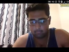 Desi guy show bigg dick