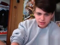 Young Sweet Boy Cums on Cam