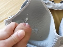 cum bra 20yo girlfriend