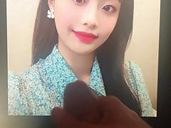 LOONA Chuu cum tribute