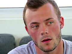 Gaycasting with a stud with a trimmed facial hair