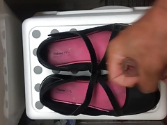 Cum on girlfriend shoes