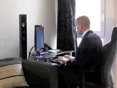 Horny man fucks his bodyguard in the ass and comes in his mouth