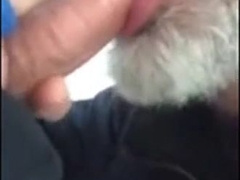 Amateur Russe Saugt Gerne gives a hot homemade blowjob & takes a hot load in tribute to lover