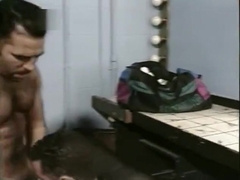 Hank Hightower tops Rob Cryston