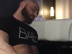 HOT MUSCLE WANKER