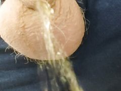 Clothed pissing without controll