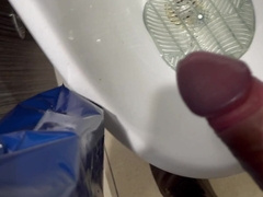 Biz dude at rest room, he let me pound him